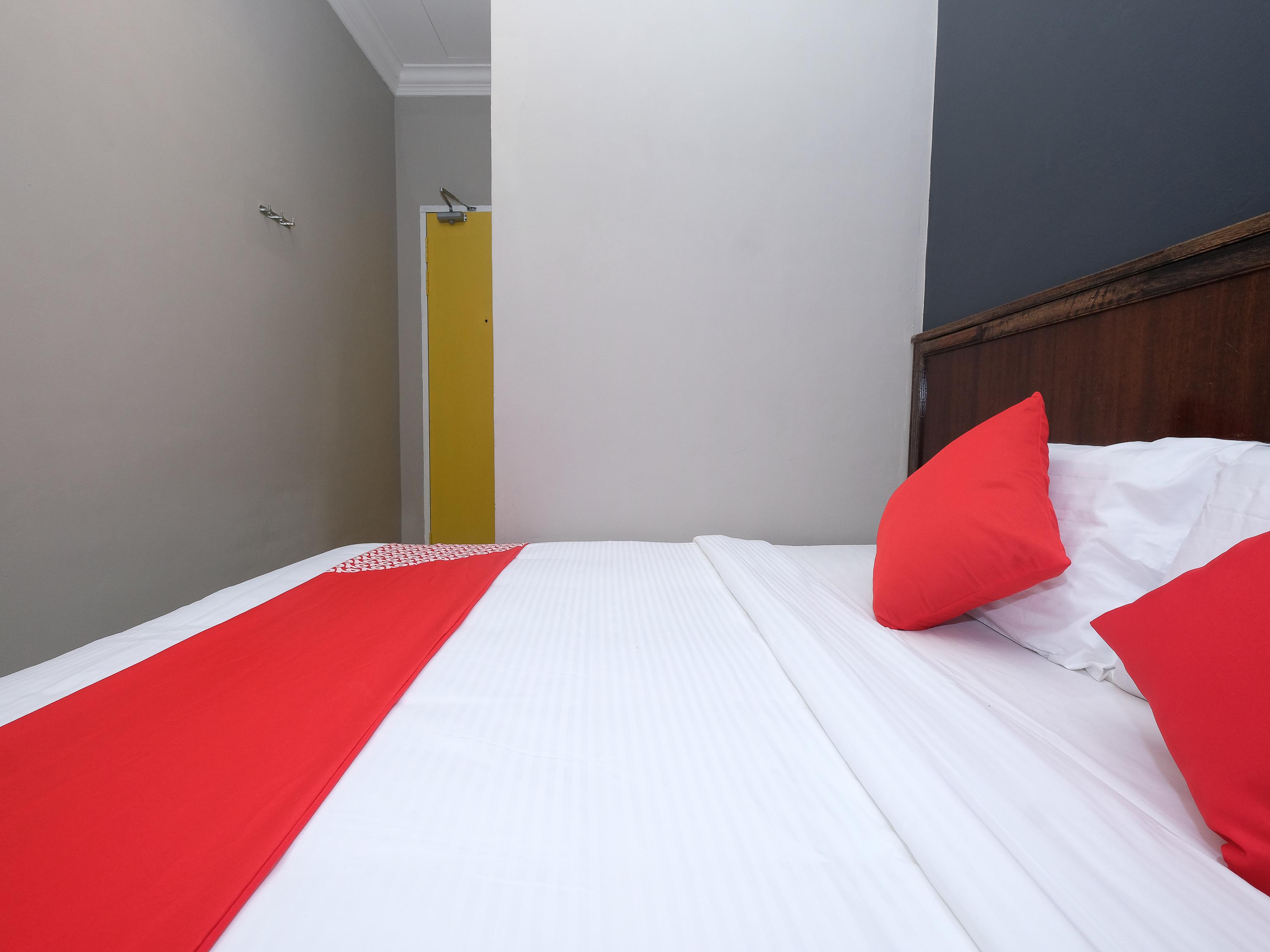 Oyo 1190 Nice Stay Hotel Raub Kültér fotó
