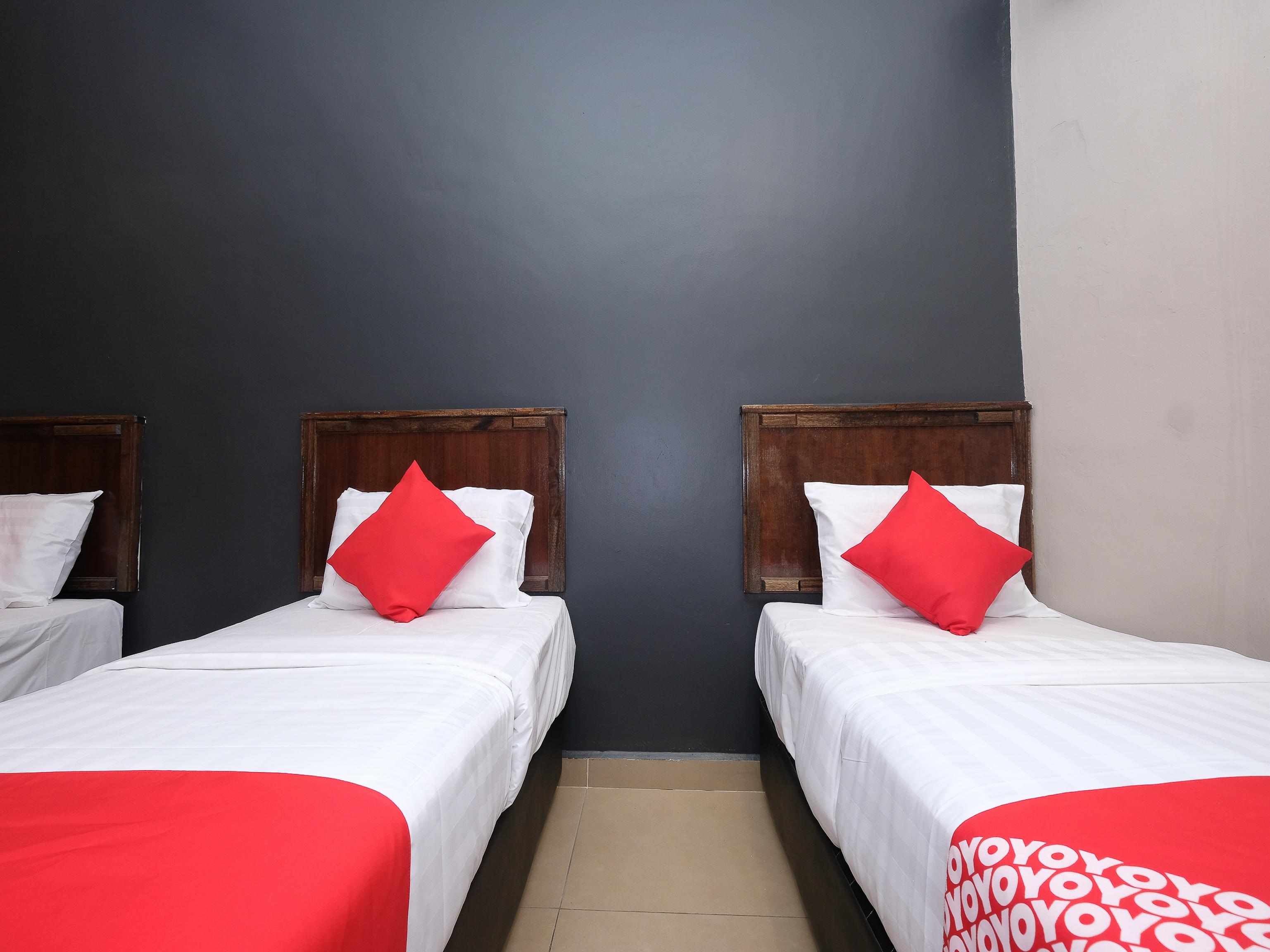 Oyo 1190 Nice Stay Hotel Raub Kültér fotó