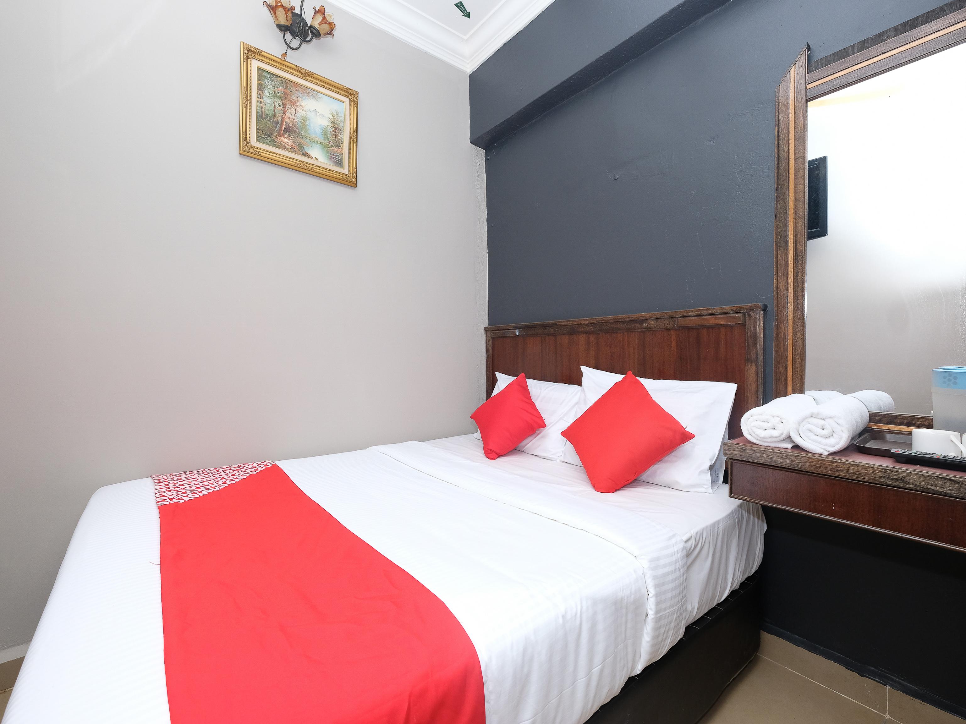 Oyo 1190 Nice Stay Hotel Raub Kültér fotó