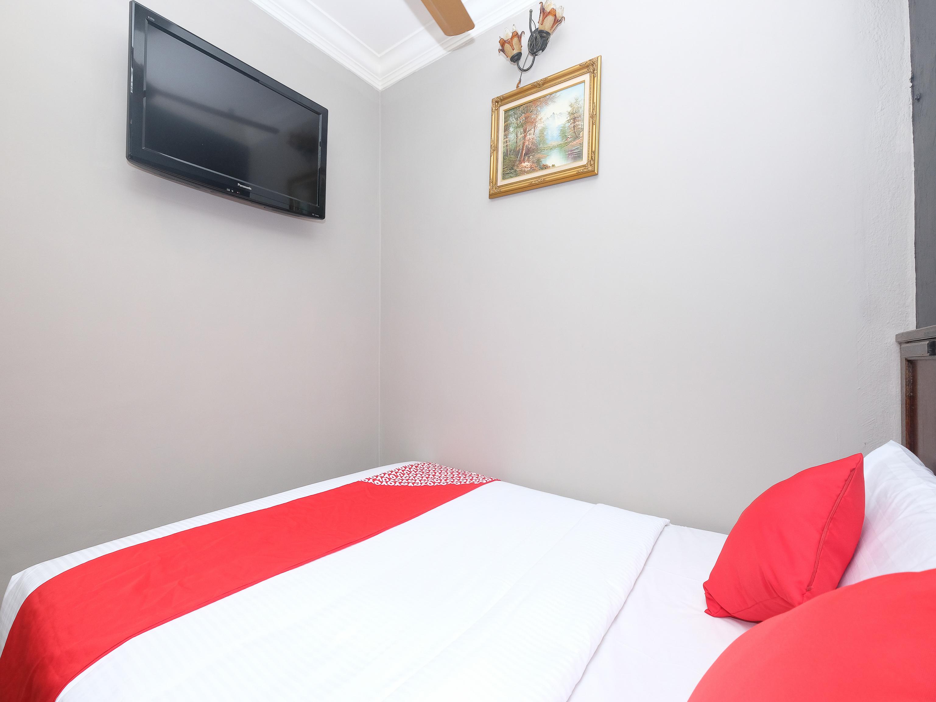 Oyo 1190 Nice Stay Hotel Raub Kültér fotó